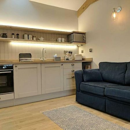 Skittles - Charming One Bedroom Apartment - Parking - Easy Access To Bath Box  Exteriér fotografie