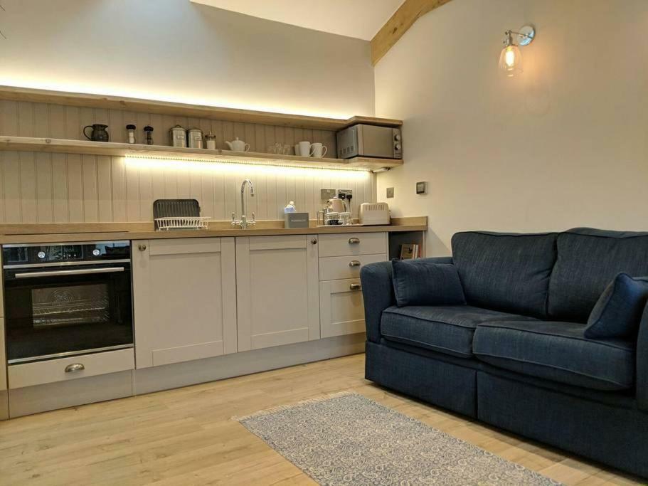 Skittles - Charming One Bedroom Apartment - Parking - Easy Access To Bath Box  Exteriér fotografie