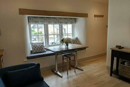Skittles - Charming One Bedroom Apartment - Parking - Easy Access To Bath Box  Exteriér fotografie