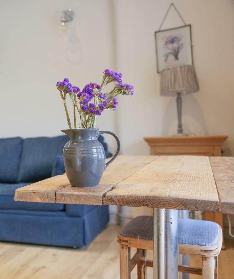 Skittles - Charming One Bedroom Apartment - Parking - Easy Access To Bath Box  Exteriér fotografie
