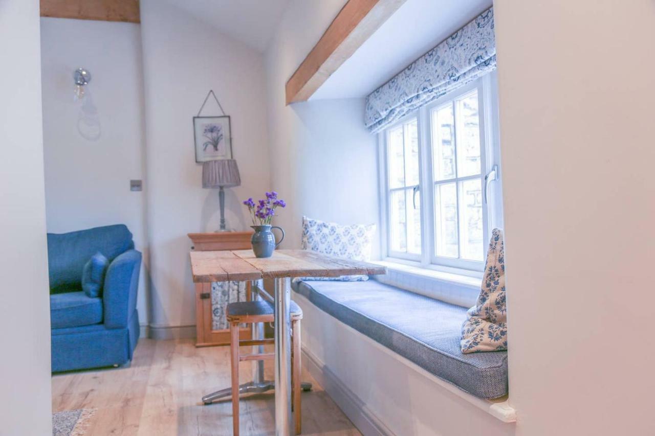 Skittles - Charming One Bedroom Apartment - Parking - Easy Access To Bath Box  Exteriér fotografie